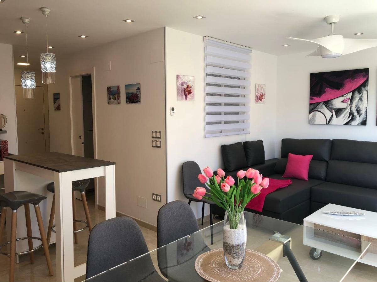 My Sweet Pink Apartment Benidorm Bagian luar foto